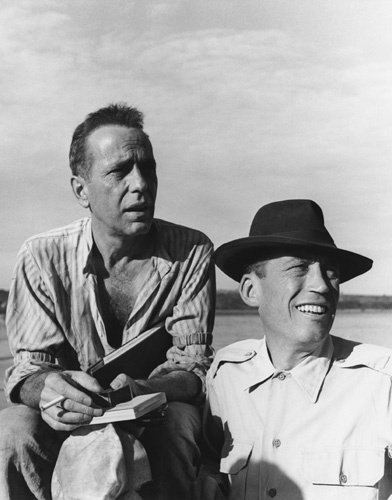 Mujeriegos, bebedores y geniales. Bogart y Huston son puro cine.